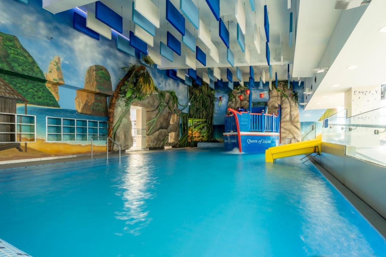 Hotel Aquacity Seasons Poprad Exterior foto