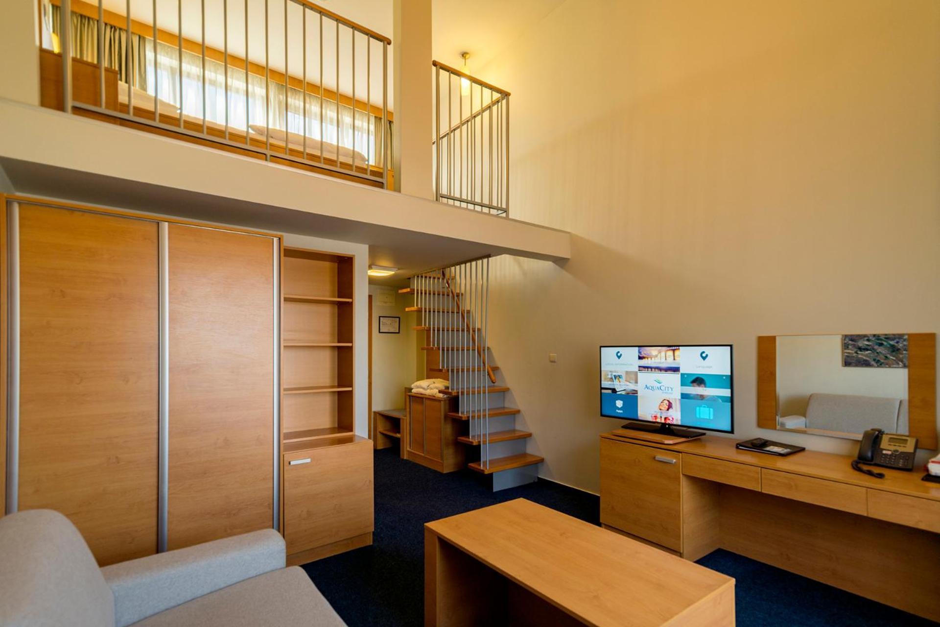 Hotel Aquacity Seasons Poprad Exterior foto