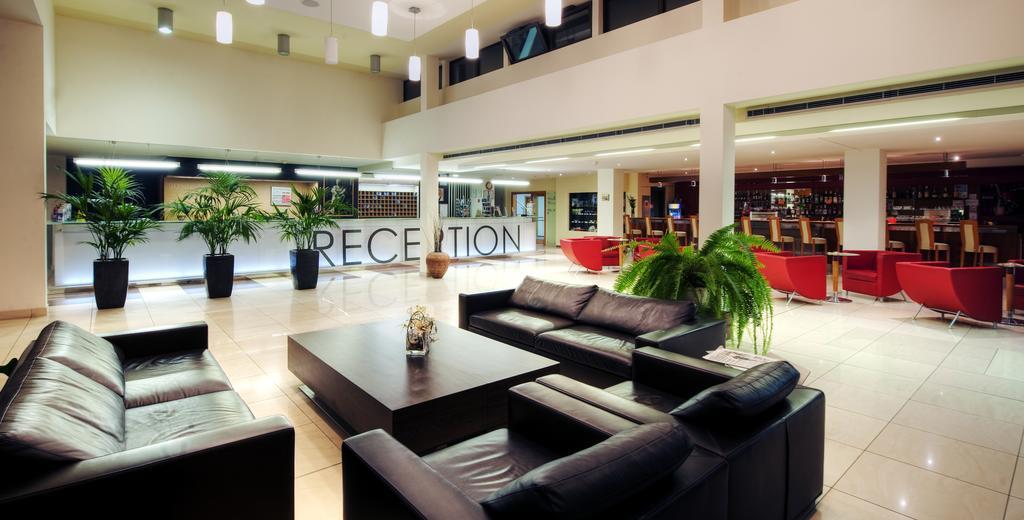 Hotel Aquacity Seasons Poprad Exterior foto
