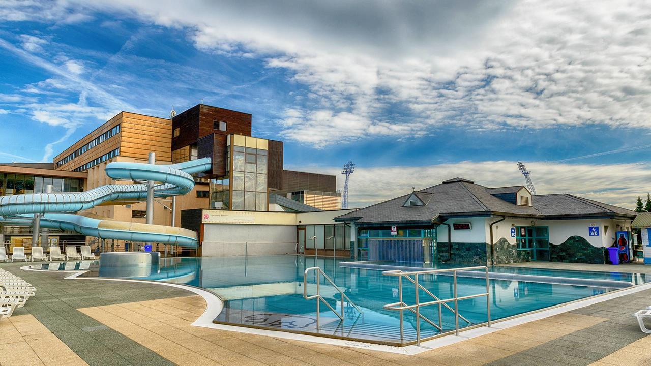 Hotel Aquacity Seasons Poprad Exterior foto