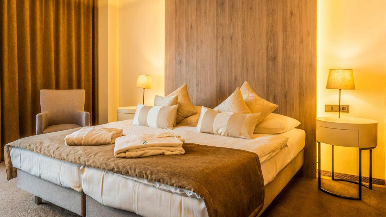 Hotel Aquacity Seasons Poprad Exterior foto