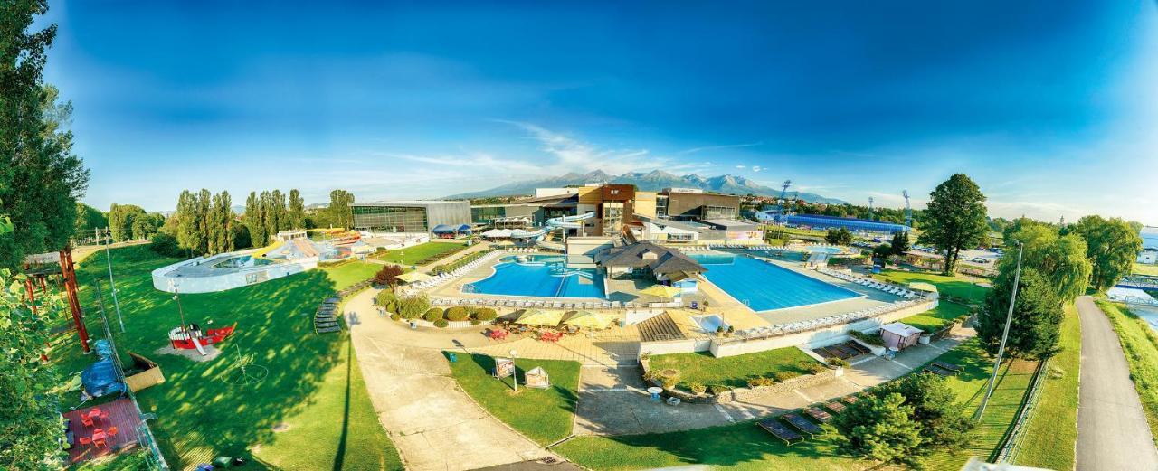 Hotel Aquacity Seasons Poprad Exterior foto